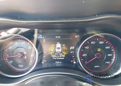 2019 Dodge Charger Sxt Rwd z USA, uszkodzony, nr VIN 2C3CDXBG4KH660968